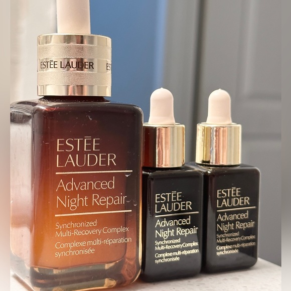 Estee Lauder Advanced Night Repair Serum - Picture 2 of 4